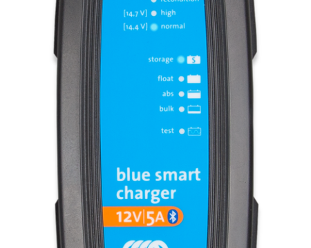 VICTRON ENERGY, BPC120531104R, BLUE SMART IP65 CHARGER 12/5(1) 120V NEMA 1-15P RETAIL